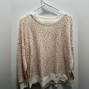 Nude cheetah sweater - L